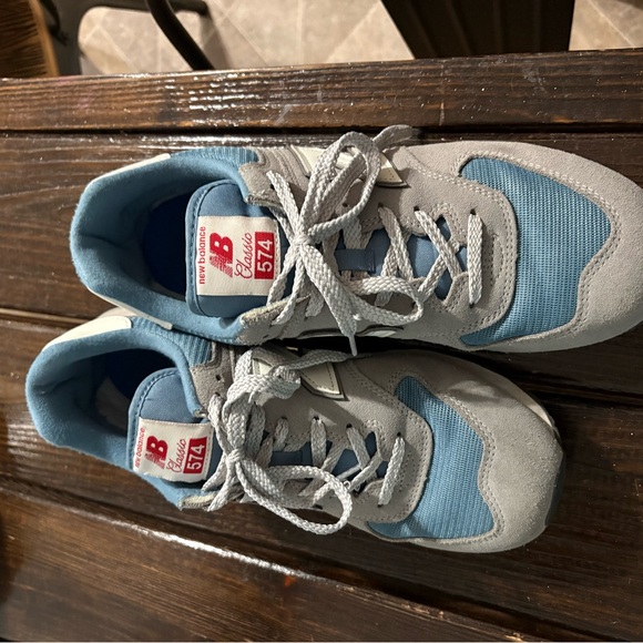 New Balance Blue and Gray 574 classic Shoes - Picture 2 of 5